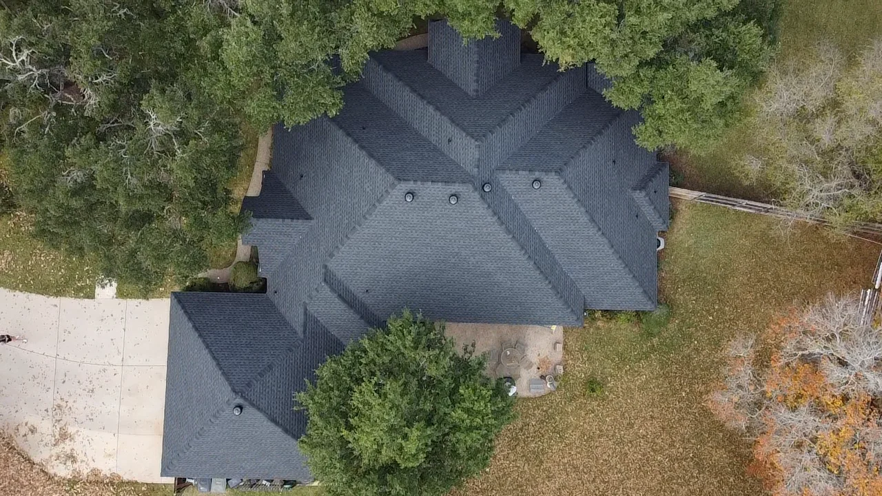 Roof Repair and roof installation by Roam Roof in Harker Heights Texas.